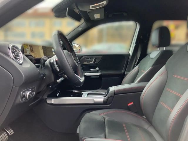 Mercedes-Benz GLB 250