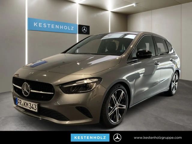 Mercedes-Benz B 180 Bluetooth Navi LED Klima Einparkhilfe 2026 Benzine