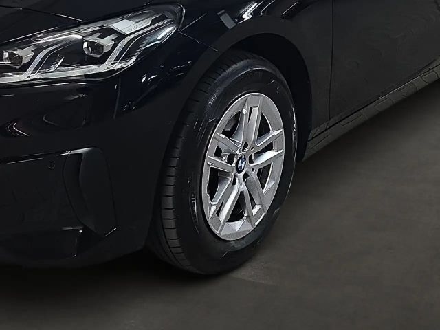 BMW 216
