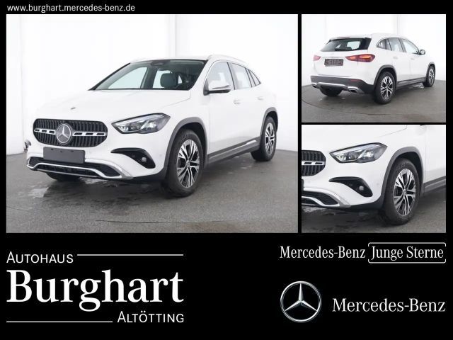Mercedes-Benz GLA 220