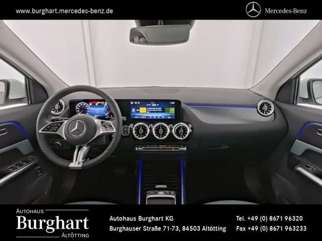 Mercedes-Benz GLA 220