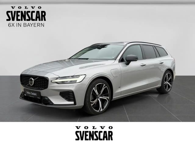 Volvo V60 Ultimate Dark T8 AWD Recharge HUD StandHZG AHK-el. 2022 Hybride / Benzine