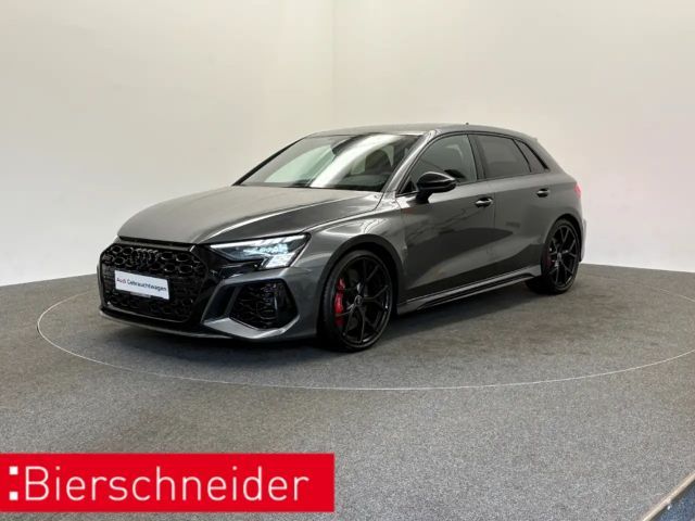 Audi RS3 Sportback 280KM H MATRIX 19 PANO KAMERA B&O RS-SIT 2024 Benzine
