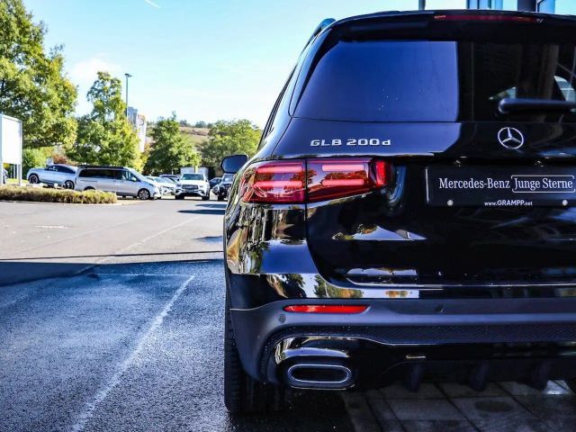 Mercedes-Benz GLB 200