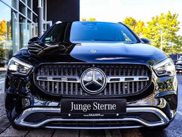 Mercedes-Benz GLA 180