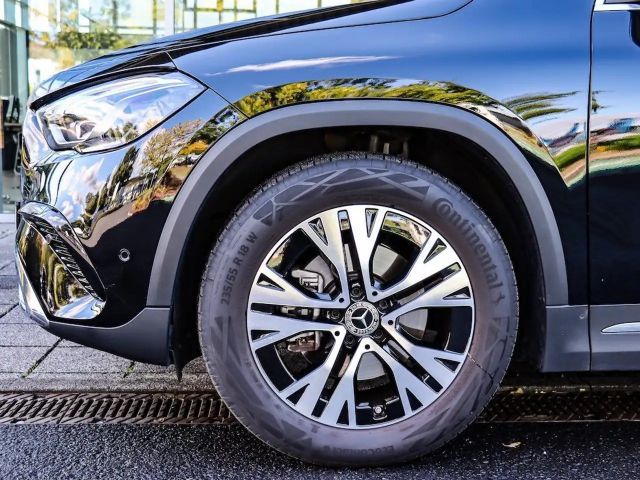 Mercedes-Benz GLA 180