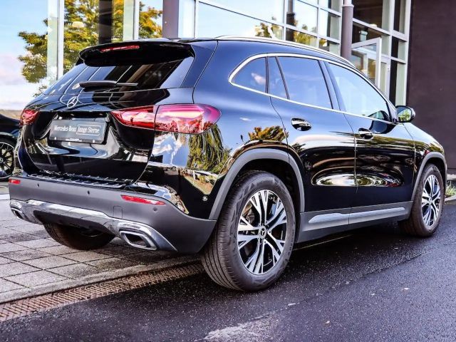 Mercedes-Benz GLA 180