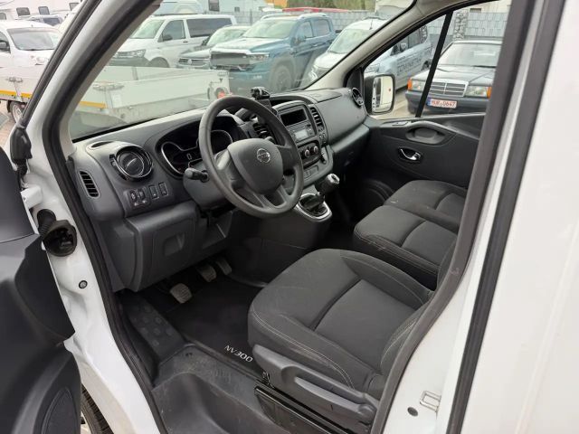 Nissan NV300