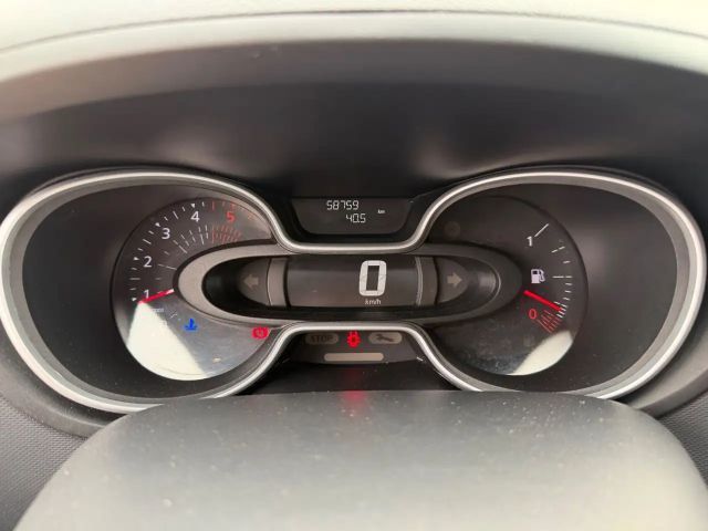 Nissan NV300
