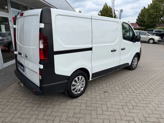 Nissan NV300