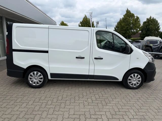 Nissan NV300