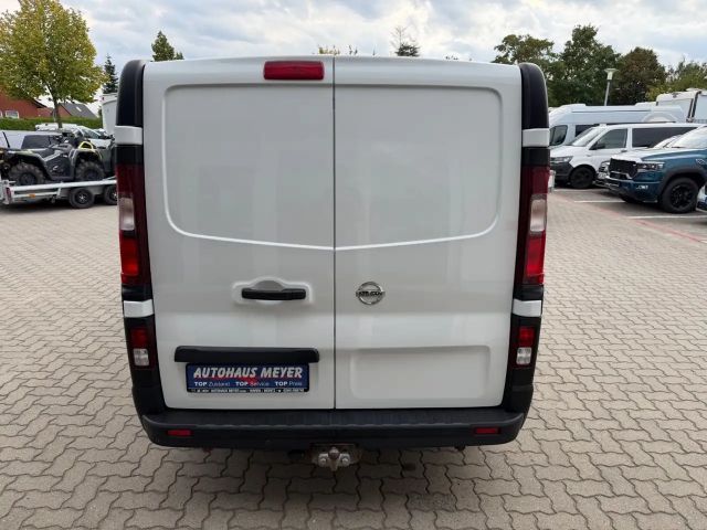 Nissan NV300