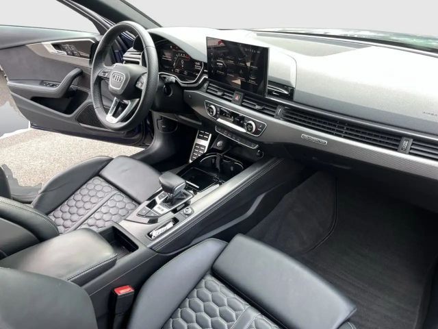 Audi RS4