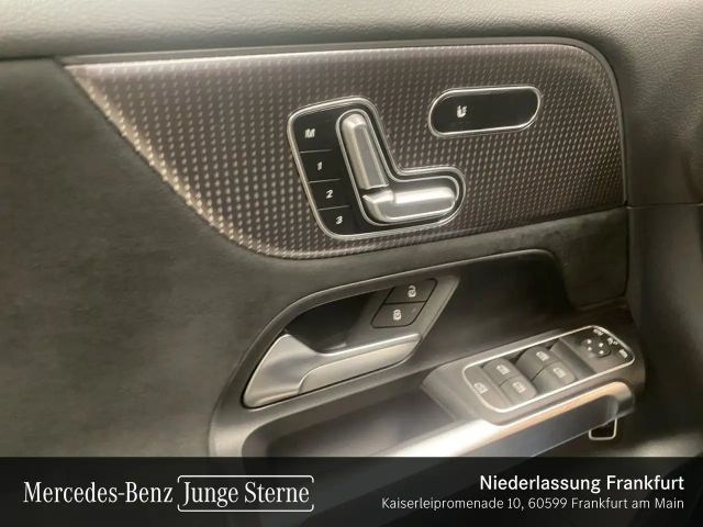 Mercedes-Benz EQB 300