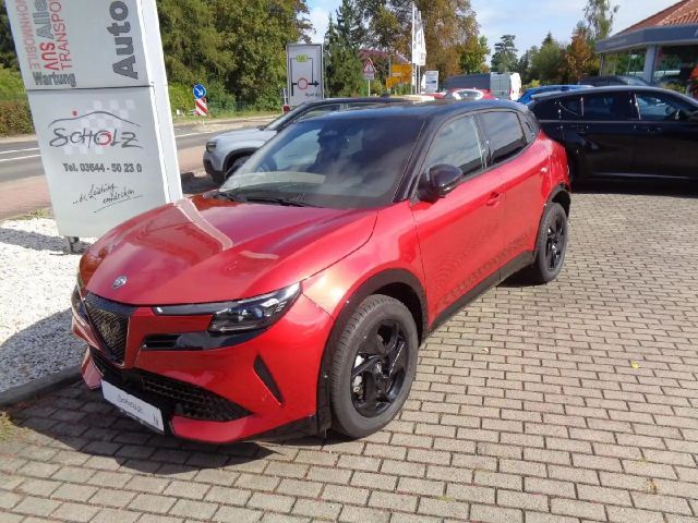 Alfa Romeo Junior Ibrida 1.2 VGT 48V-Hybrid 107 kW 2026 Benzine