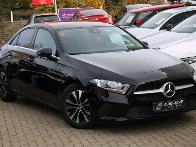 Mercedes-Benz A 200 d DCT 4Matic Limousine/Navi/Kamera/Sitzhzg 2022 Diesel