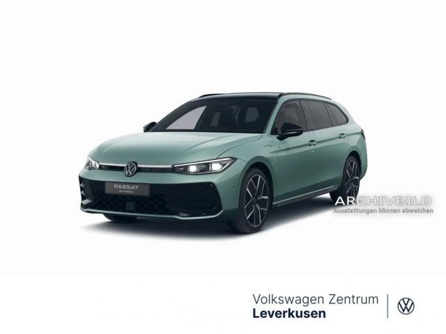 Volkswagen Passat eHybrid R-Line ACC AHK LEDER 360° KAM 2025 Hybride / Benzine
