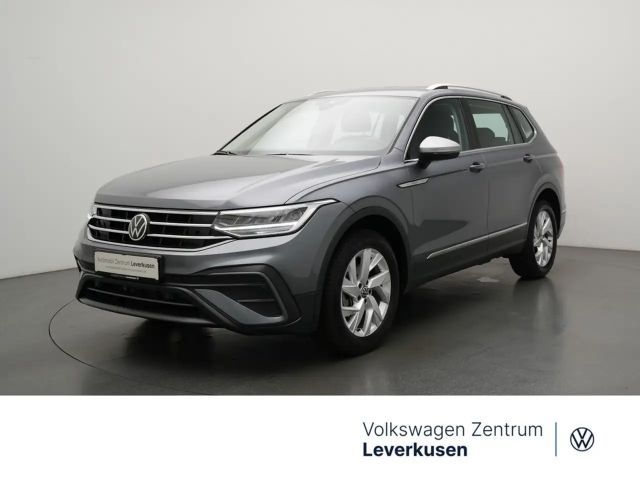 Volkswagen Tiguan Allspace Life 7-SITZE AHK ACC NAVI SHZ 2025 Benzine