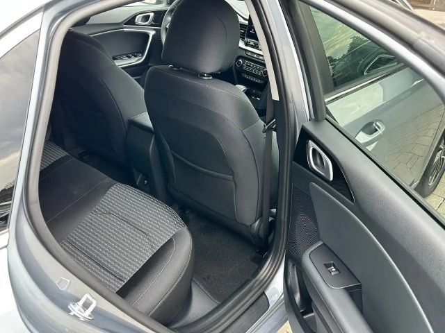 Kia Ceed / cee'd