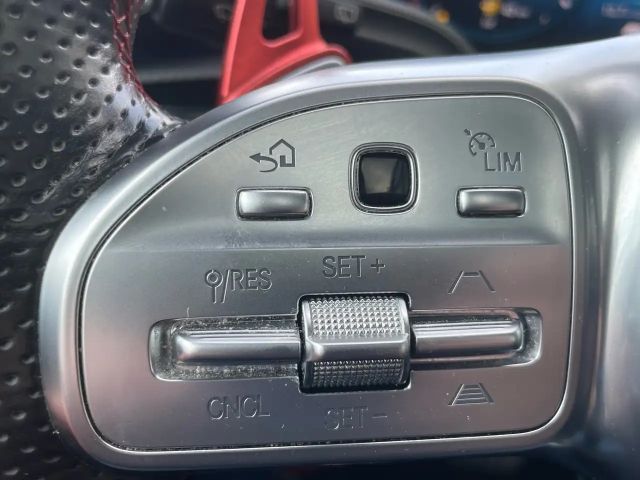 Mercedes-Benz A 35 AMG