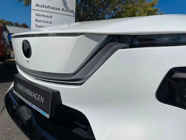 Mazda CX-6e