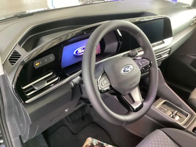 Ford Grand Tourneo