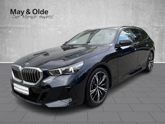 BMW 520 i Touring M Sport AHK Navi H/K Sound LED Blendfrei 2026 Benzine