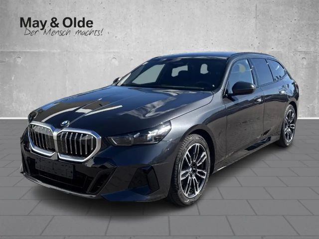 BMW 520 i Touring Sportpaket Navi Digitales Cockpit Sounds 2026 Benzine
