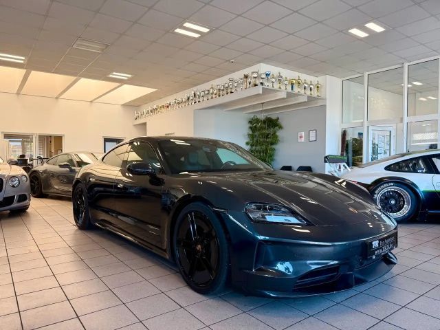 Porsche Taycan 4S Perfomance/HUD/Panorama/InnoDrive 2024 Elektrisch