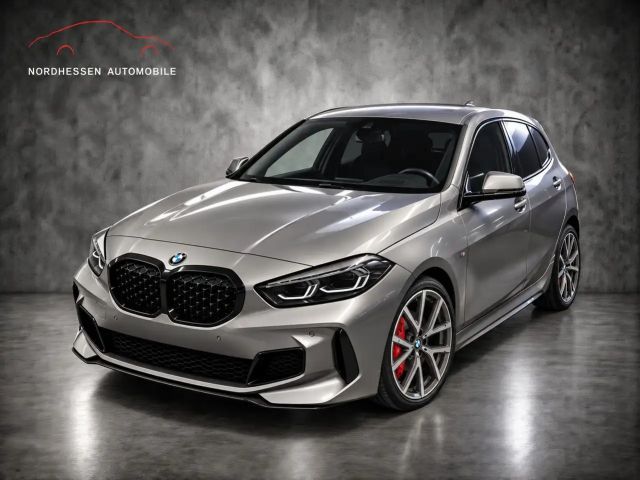 BMW 135 i xDrive M Sport Pro | Panorama | M Sitze 2023 Benzine
