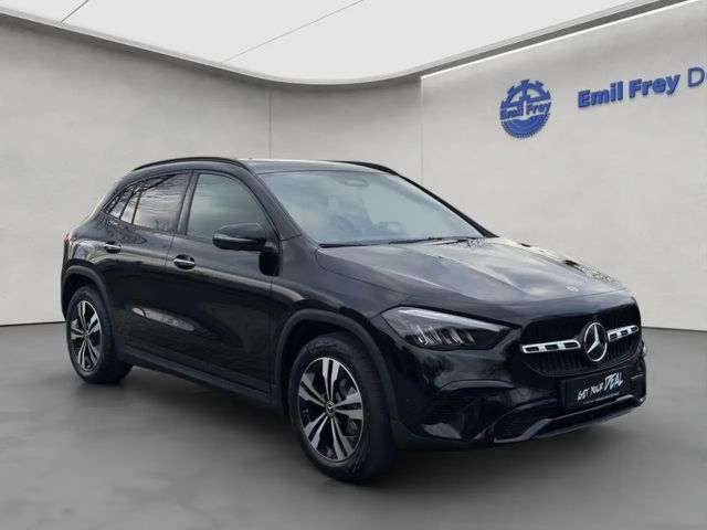 Mercedes-Benz GLA 180