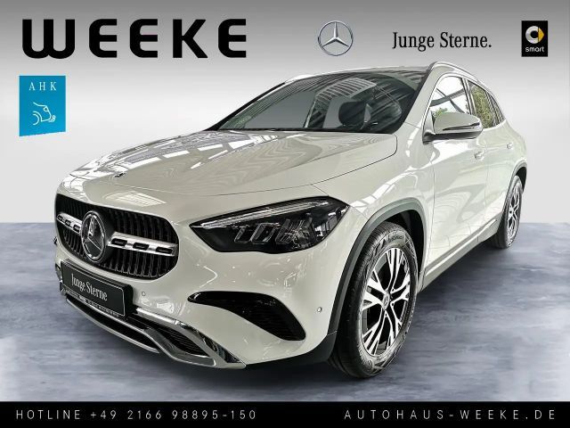 Mercedes-Benz GLA 180 Progressive ANHÄNGERKUPPLUNG+TOTWINKEL+W 2025 Benzine