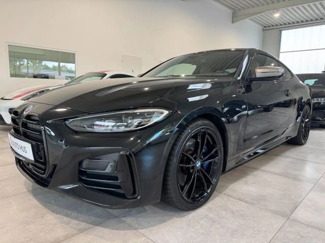 BMW M4 4 Coupe M440 d xDrive SHZ//NAVI/LEDER 2022 Diesel