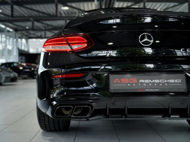 Mercedes-Benz C 63 AMG