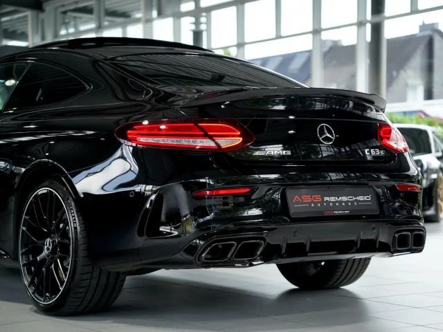 Mercedes-Benz C 63 AMG