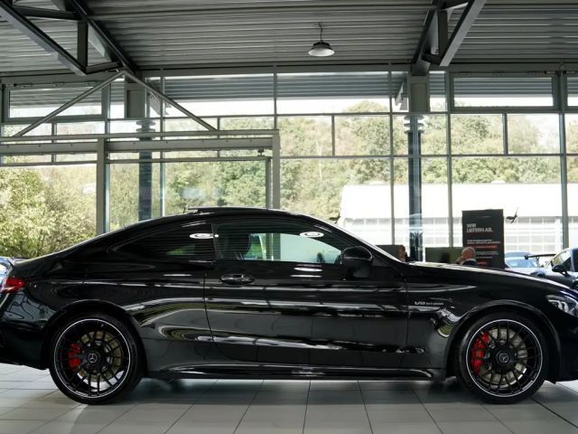 Mercedes-Benz C 63 AMG