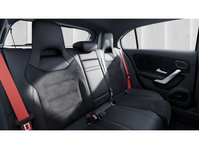Mercedes-Benz A 35 AMG