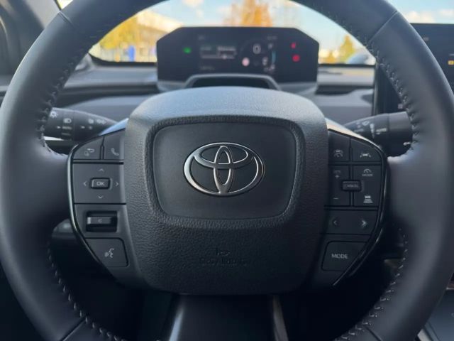 Toyota C-HR+