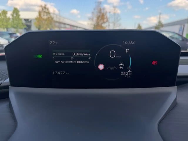 Toyota C-HR+