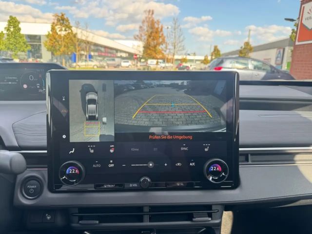 Toyota C-HR+