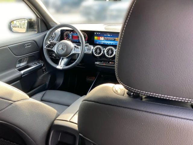Mercedes-Benz GLB 250