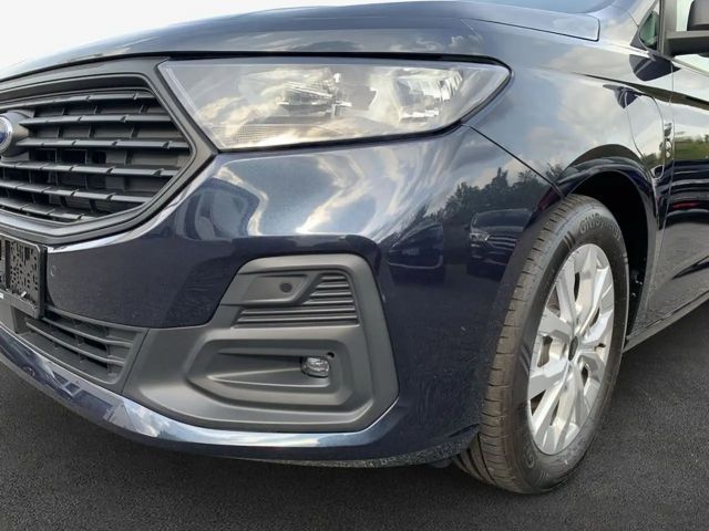 Ford Grand Tourneo