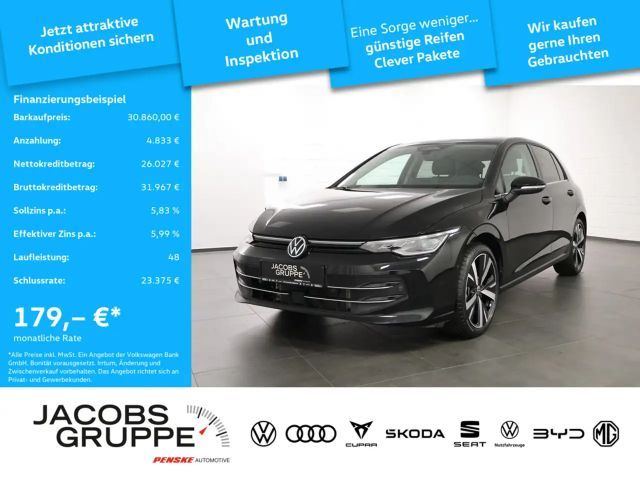 Volkswagen Golf VIII 1.5 eTSI Style DSG,Navi,Matrix,ACC 2025 Benzine