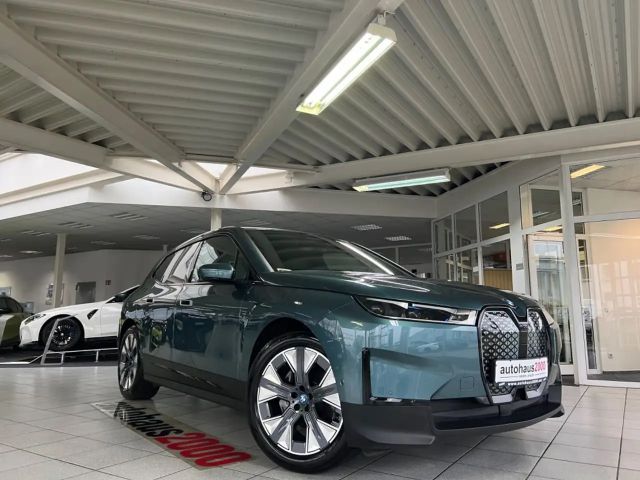 BMW iX 40 xDrive AUT./LASER/360°CAM/AHK/HUD 2021 Elektrisch