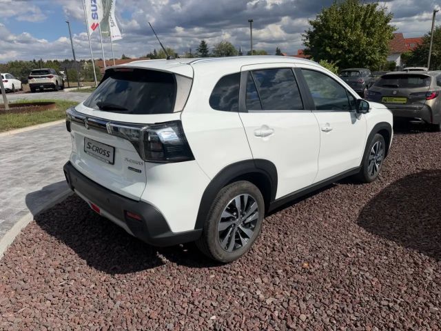 Suzuki S-Cross