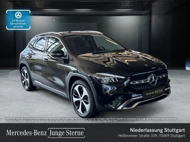 Mercedes-Benz GLA 220
