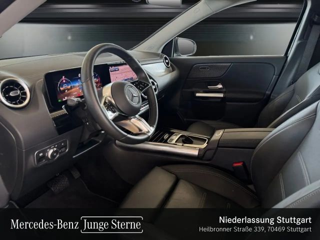 Mercedes-Benz GLA 220