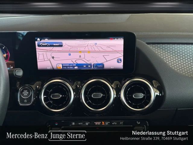 Mercedes-Benz GLA 220