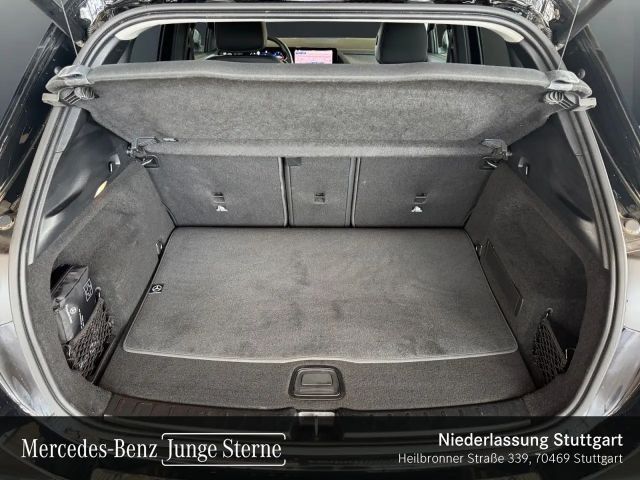 Mercedes-Benz GLA 220