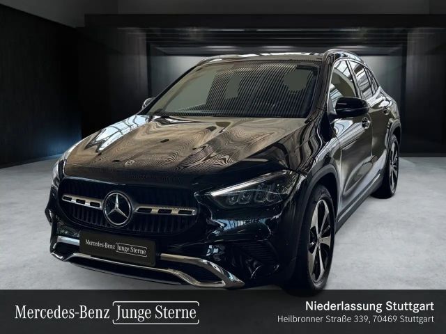 Mercedes-Benz GLA 220